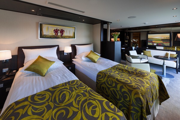 Avalon Waterways, Avalon Impression, Royal Suite 1.jpg